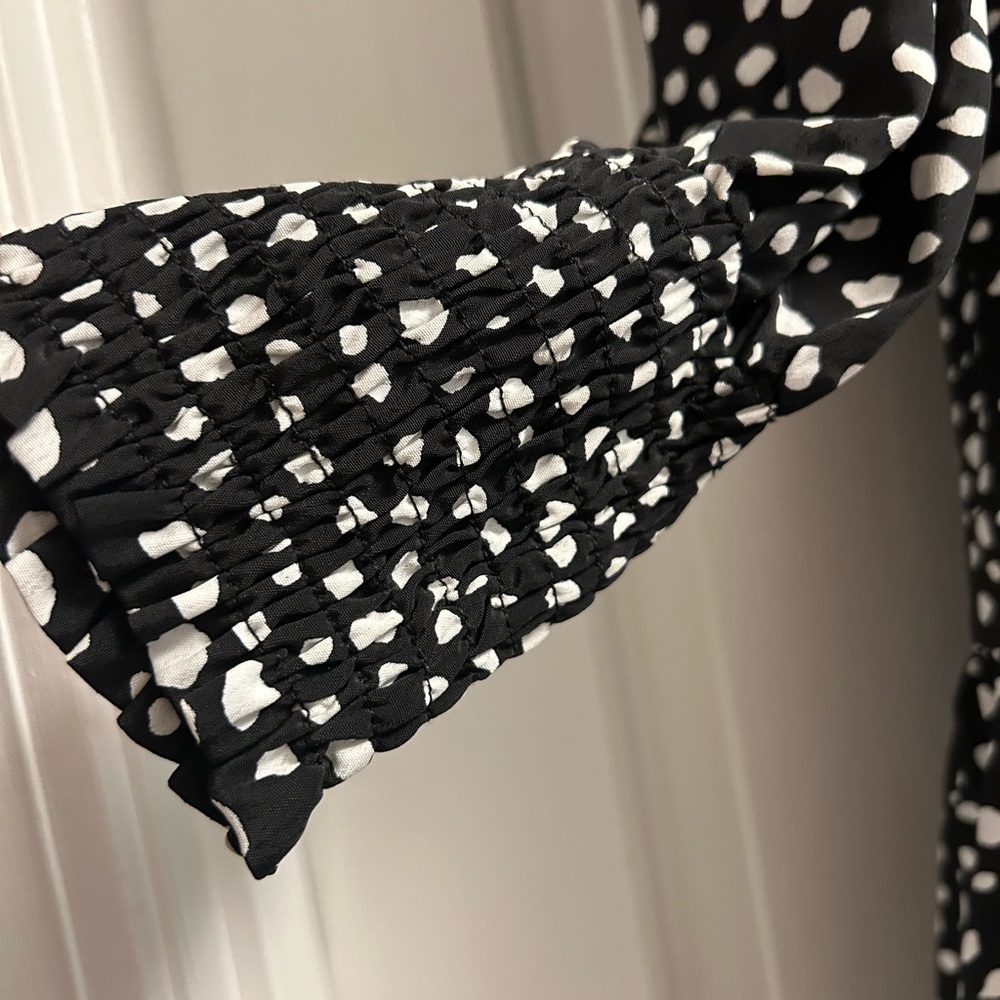 Gibson Look Black and white rayon swing dress. - Picture 3 of 4